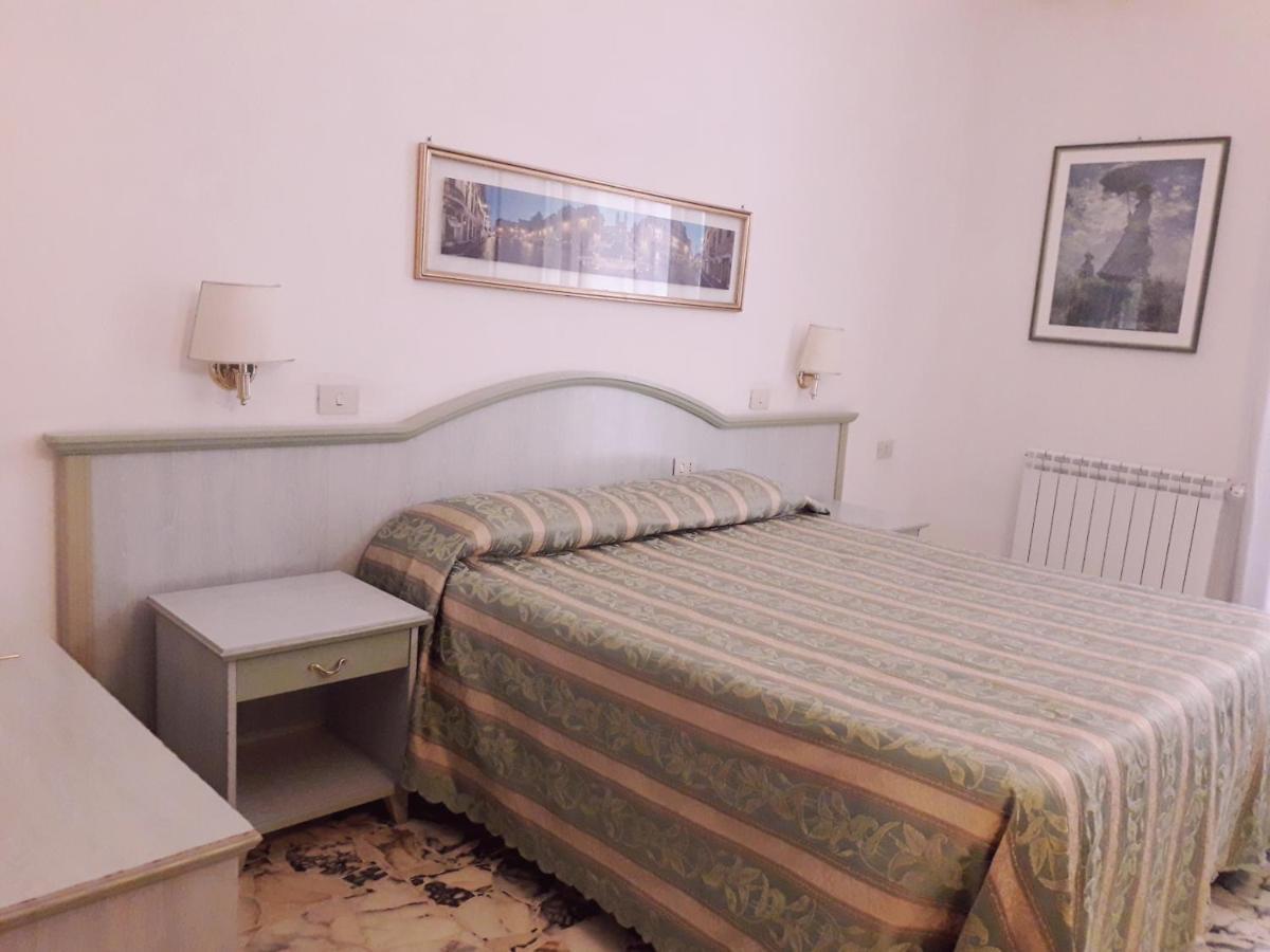 Gioia 2* Rome
